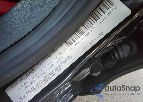 2014 Maserati Quattroporte S z USA, uszkodzony, nr VIN ZAM56RRA6E1089719